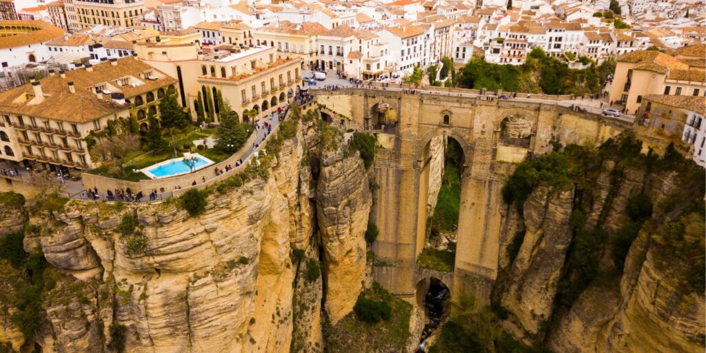 Órigo Viagens Especializada no Turismo à Europa - ANDALUZIA