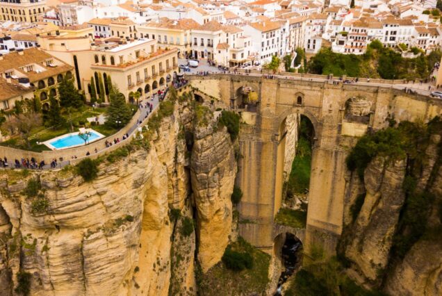 Órigo Viagens Especializada no Turismo à Europa - ANDALUZIA