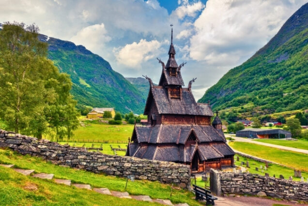 Igreja Viking Séc. 12 - Borgund